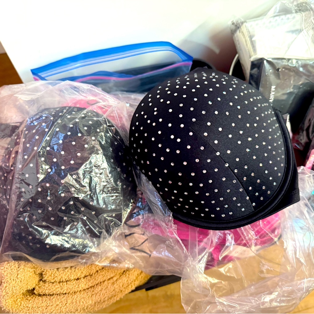 Black Swim Top shiny straps push  with sequins NWT size 38DD